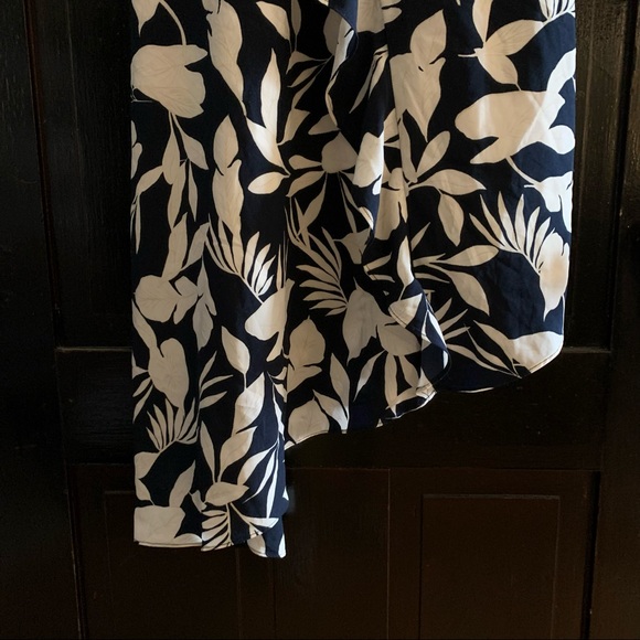 Fun and Flirty Asymmetrical Tropical Dress - Picture 6 of 7